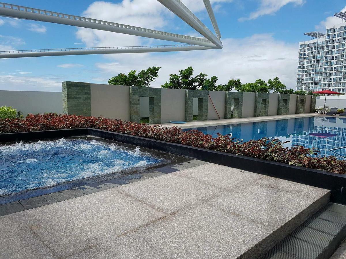 Apartment Sea View At Mactan Newtown Мактан Екстериор снимка