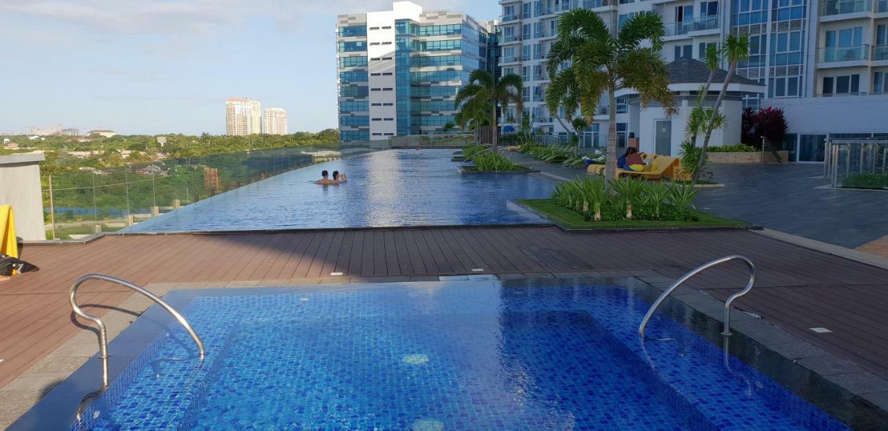 Apartment Sea View At Mactan Newtown Мактан Екстериор снимка